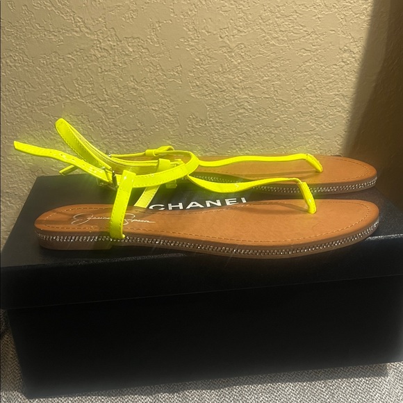 Jessica Simpson Neon Yellow T-Strap Sandals - Picture 2 of 3